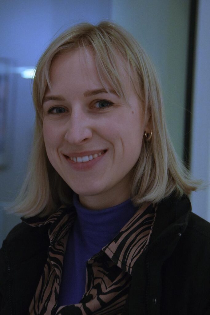 1-Copy-5-683x1024 Wystawa grafik i ilustracji pt. ,,Doliny Fal” autorstwa Niki Fleszar