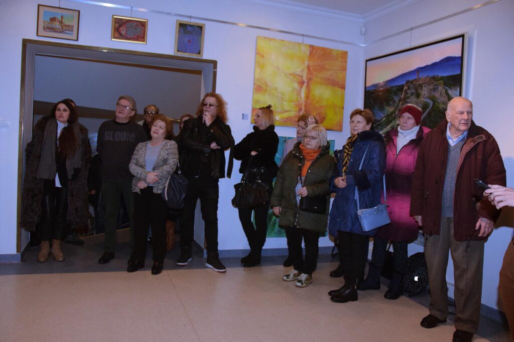 DSC_0852_edytowano-Copy-1024x683 Wystawa grafik i ilustracji pt. ,,Doliny Fal” autorstwa Niki Fleszar