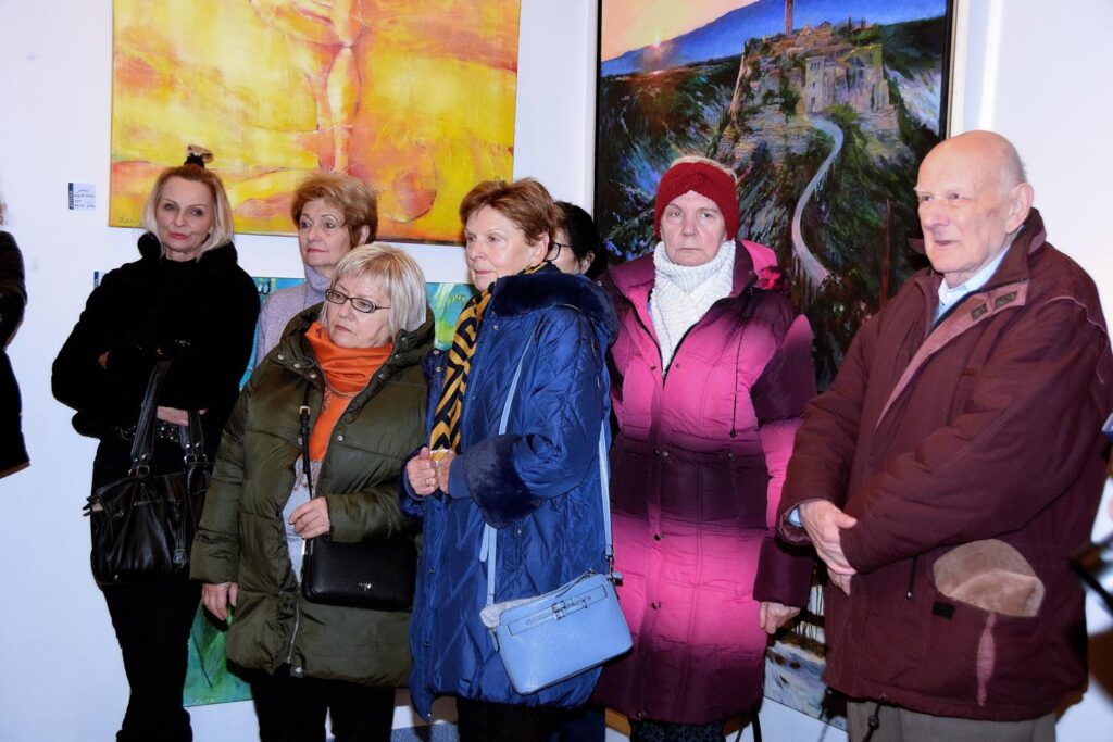 DSC_0855_edytowano-Copy-1024x683 Wystawa grafik i ilustracji pt. ,,Doliny Fal” autorstwa Niki Fleszar