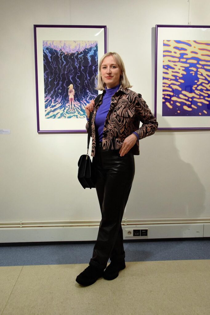 DSC_0954_edytowano-Copy-683x1024 Wystawa grafik i ilustracji pt. ,,Doliny Fal” autorstwa Niki Fleszar