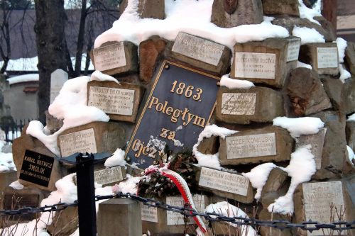 1-copy Obchody 163. rocznicy wybuchu Powstania Styczniowego na Starym Cmentarzu w Tarnowie