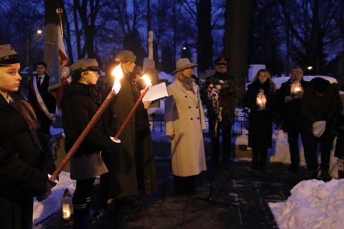 img-0144-edytowano-copy Obchody 163. rocznicy wybuchu Powstania Styczniowego na Starym Cmentarzu w Tarnowie