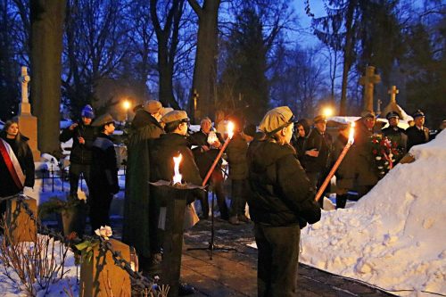 img-0147-edytowano-copy Obchody 163. rocznicy wybuchu Powstania Styczniowego na Starym Cmentarzu w Tarnowie