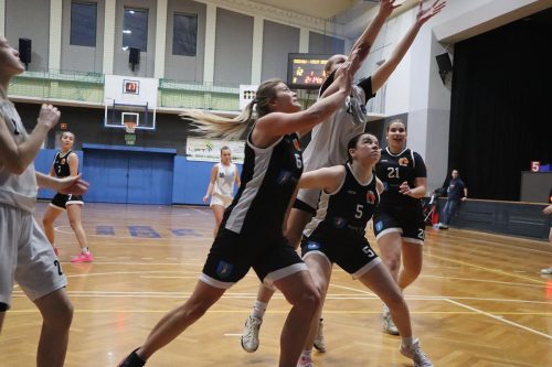 10-copy 2 Liga Kobiet. MKS Pałac Młodzieży Tarnów vs UKS ŻAK Nowy Sącz