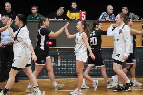 img-0151-edytowano-copy 2 Liga Kobiet. MKS Pałac Młodzieży Tarnów vs UKS ŻAK Nowy Sącz