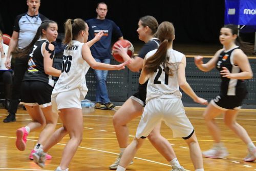 img-4136-edytowano-copy 2 Liga Kobiet. MKS Pałac Młodzieży Tarnów vs UKS ŻAK Nowy Sącz