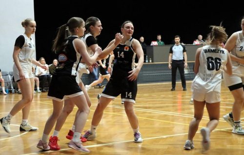 img-9953-edytowano-copy 2 Liga Kobiet. MKS Pałac Młodzieży Tarnów vs UKS ŻAK Nowy Sącz