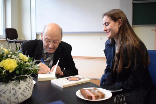 dsc-1548-copy Jubileusz 90. urodzin Księdza Profesora Michała Hellera - Akademia Tarnowska