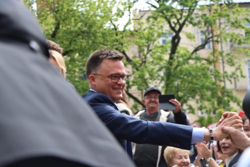 25-copy Spotkajmy się pod jedną flagą – Szymon Hołownia w Tarnowie