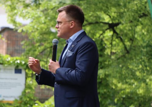 3-copy Spotkajmy się pod jedną flagą – Szymon Hołownia w Tarnowie