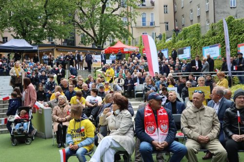 img-2441-copy Spotkajmy się pod jedną flagą – Szymon Hołownia w Tarnowie