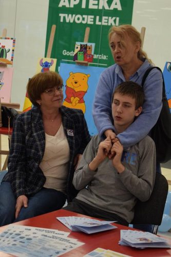 16-copy „Obrazy, które budują mosty”