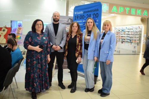 25-copy „Obrazy, które budują mosty”