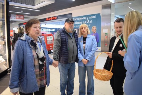 38-copy „Obrazy, które budują mosty”