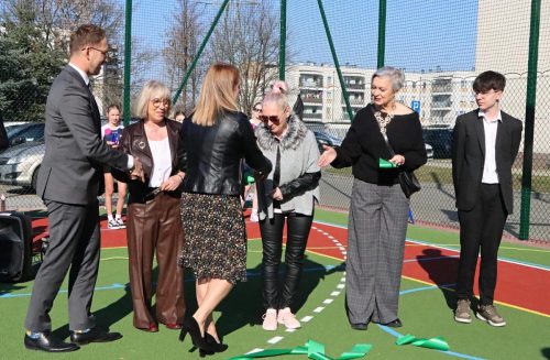 img-8661-edytowano-copy „Nowoczesne boisko dla uczniów – inwestycja w zdrowie, rozwój i bezpieczną przyszłość młodych tarnowian”