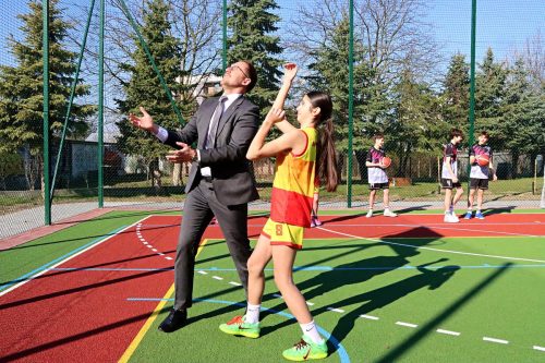 img-8821-edytowano-copy „Nowoczesne boisko dla uczniów – inwestycja w zdrowie, rozwój i bezpieczną przyszłość młodych tarnowian”