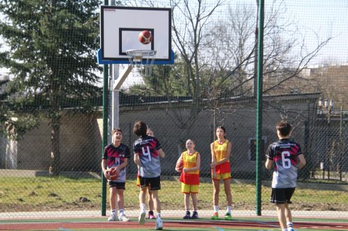 img-9597-copy „Nowoczesne boisko dla uczniów – inwestycja w zdrowie, rozwój i bezpieczną przyszłość młodych tarnowian”