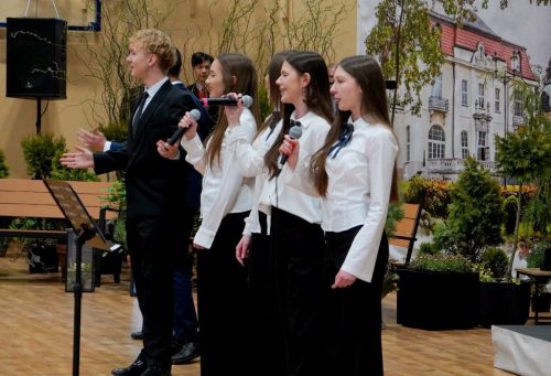 JUB-22-Kopiowanie Szkoła z historią, planem i kierunkiem