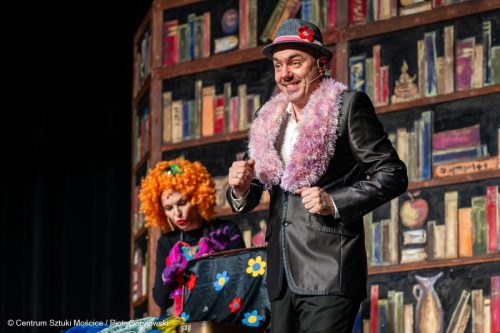 Z9B6677-27 CSM - Psoty, piosenki i gromkie brawa – „Pchła Szachrajka” oczarowała dzieci