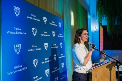 WUM19012026WLD0014_2 Uczniowie z Mikołajowic zwycięzcami IV Ligi Debat Oksfordzkich