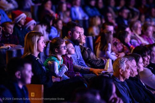 Disney-19 Koncert familijny - "Muzyczny świat Disney`a" w CSM