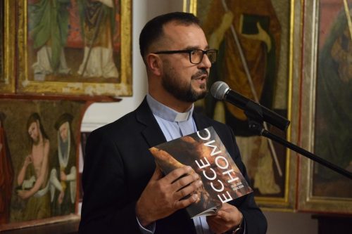 dsc-1032-copy Między ciszą a spojrzeniem – spotkanie z „Ecce Homo”