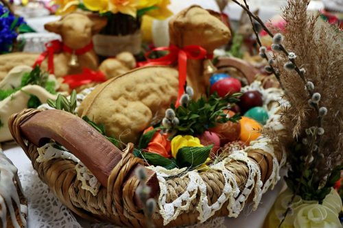 0-copy „Wielkanoc zaklęta w tradycji – barwy, które pamiętają pokolenia”