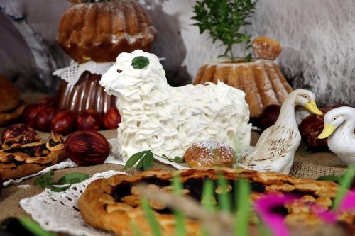 1-edytowano-copy „Wielkanoc zaklęta w tradycji – barwy, które pamiętają pokolenia”