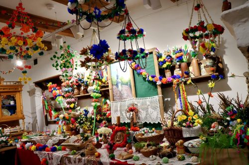 6-edytowano-copy „Wielkanoc zaklęta w tradycji – barwy, które pamiętają pokolenia”