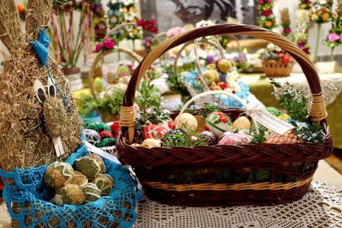 7-edytowano-copy „Wielkanoc zaklęta w tradycji – barwy, które pamiętają pokolenia”