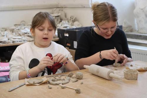 17 Zimowe półkolonie w Pałacu Młodzieży – kreatywne ferie dla dzieci