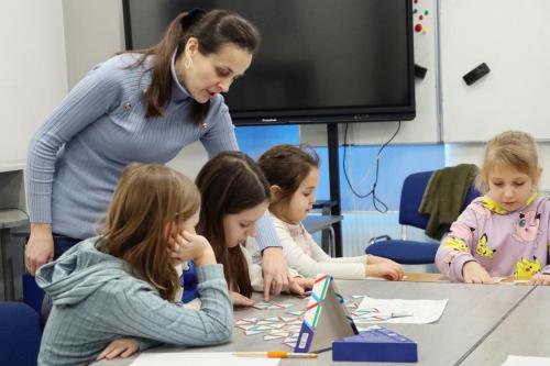 2 Zimowe półkolonie w Pałacu Młodzieży – kreatywne ferie dla dzieci