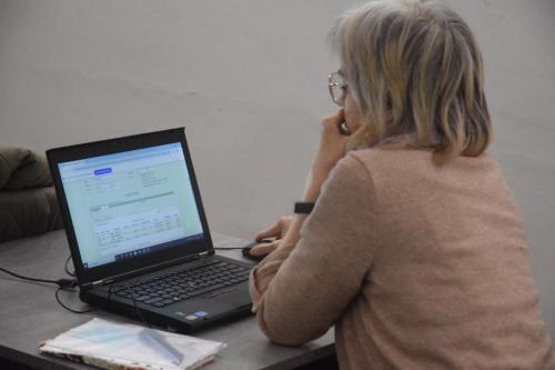 12-copy „Rodzinne historie w cyfrowym świecie” – warsztaty komputerowe dla seniorów