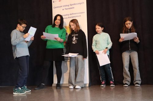 3 Teatr, który rozwija. Warsztaty Teatralne w projekcie „PoMOCNY Tarnów”