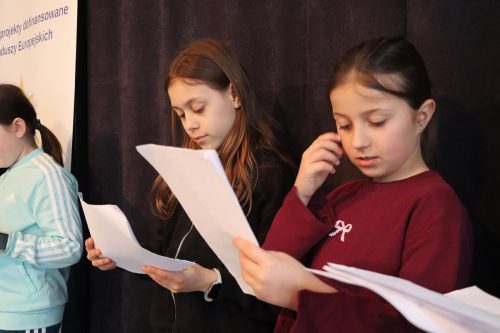 img-0051-edytowano-copy Teatr, który rozwija. Warsztaty Teatralne w projekcie „PoMOCNY Tarnów”