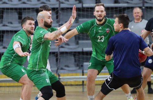 2 Spotkanie sparingowe Handball Pałac Tarnów vs AZS AGH Kraków. Wynik 28:35