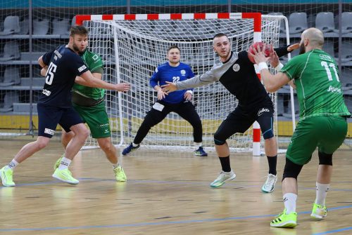 4-copy Spotkanie sparingowe Handball Pałac Tarnów vs AZS AGH Kraków. Wynik 28:35