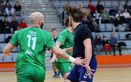 5-copy Spotkanie sparingowe Handball Pałac Tarnów vs AZS AGH Kraków. Wynik 28:35