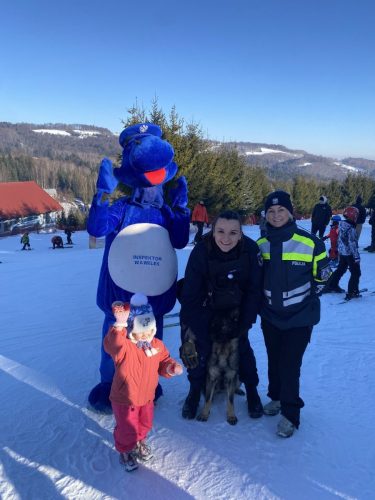 617116741_1208048151508963_4952289995023235676_n Zimowy Piknik na Jurasówce – bezpieczeństwo i dobra zabawa na stoku