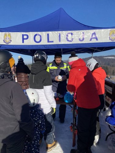 618640926_1208048271508951_5506471918392852143_n Zimowy Piknik na Jurasówce – bezpieczeństwo i dobra zabawa na stoku