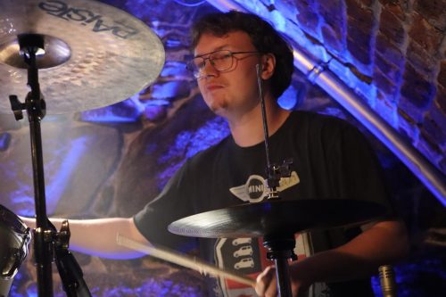 657144038_1362525105906515_1070337609660383223_n Rock Koncert – młodzi przejęli scenę, by pomagać