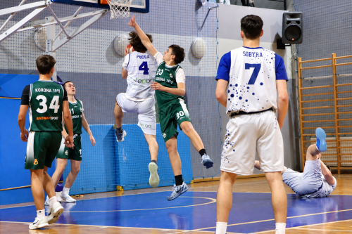 3b-copy MUKS 1811 Tarnów vs AGH Korona Kraków