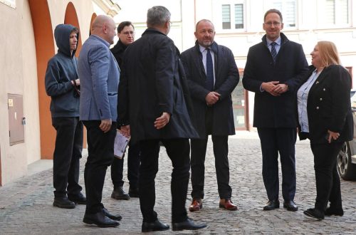 1 Wiceminister w Tarnowie. Rozmowy o wsparciu osób z niepełnosprawnościami