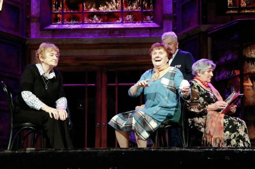 32-copy KABARET PIN „Pilnujemy marzeń – dusza musi z czegoś żyć”