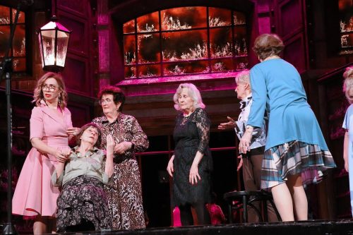 34-copy KABARET PIN „Pilnujemy marzeń – dusza musi z czegoś żyć”