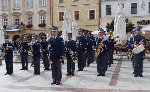 img-1462-edytowano-copy Wychowanie, autorytety, wartości XVI LO im.AK w Tarnowie