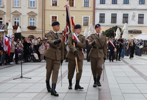 img-1516-edytowano-copy Wychowanie, autorytety, wartości XVI LO im.AK w Tarnowie