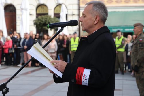 img-1597-copy Wychowanie, autorytety, wartości XVI LO im.AK w Tarnowie