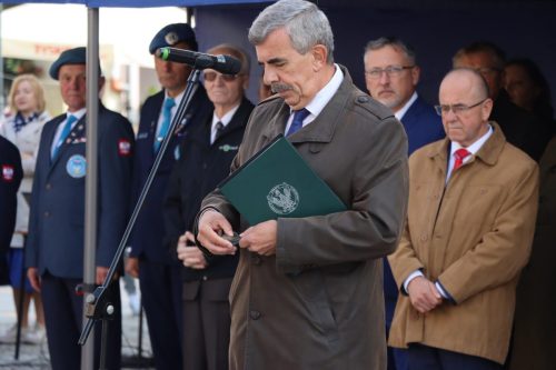 img-1620-copy Wychowanie, autorytety, wartości XVI LO im.AK w Tarnowie