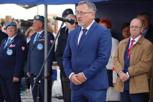 img-1636-copy Wychowanie, autorytety, wartości XVI LO im.AK w Tarnowie